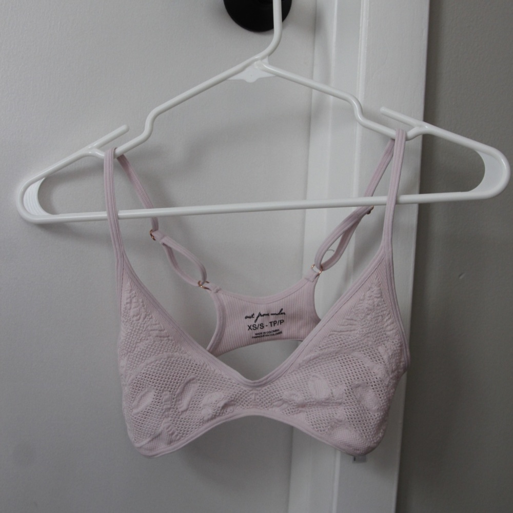 Urban Outfitters Out From Under Seamless Lace Bralette